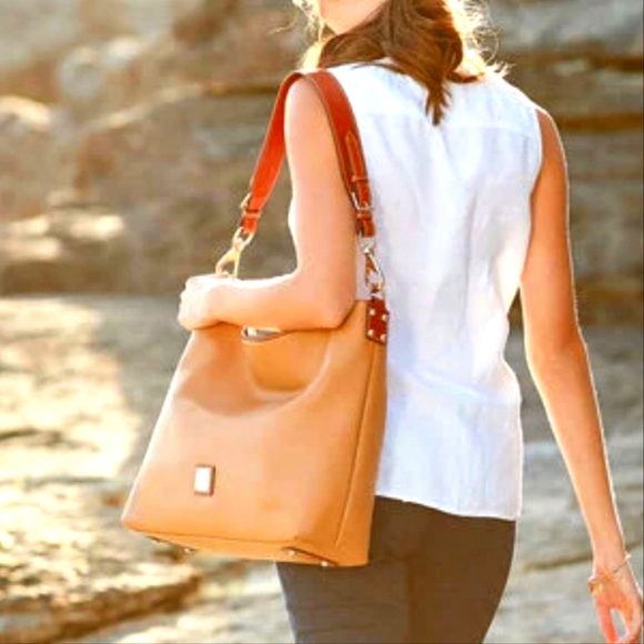 EUC ☆ D&B XL Courtney Shoulder Sac - Picture 15 of 16